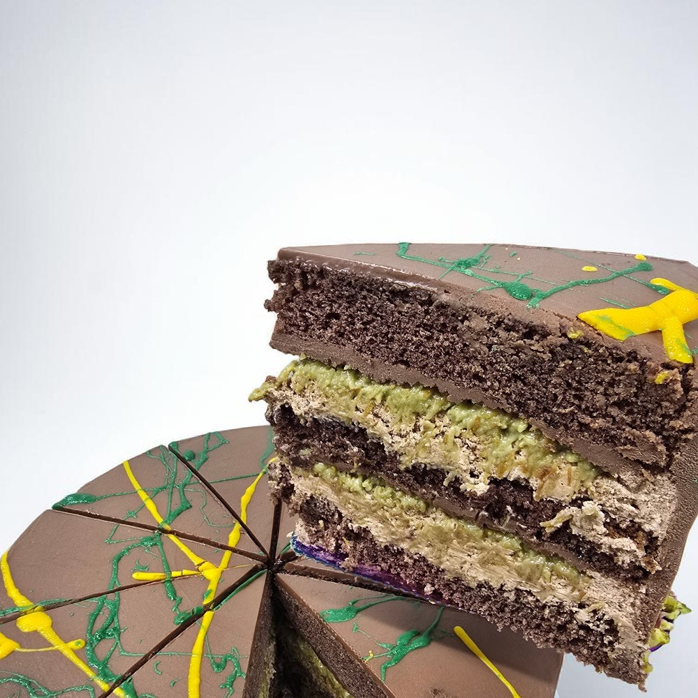 Dubai Chocolate Cake - Image 4