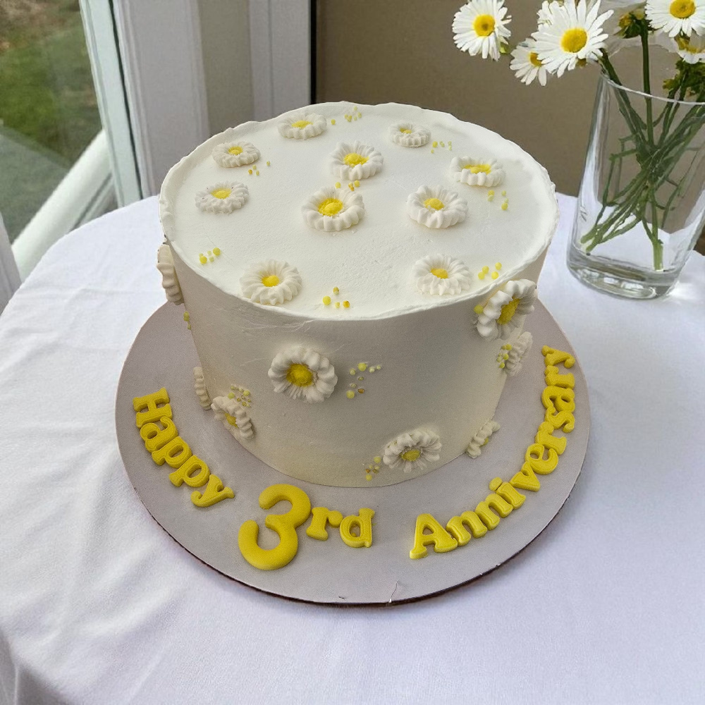 Daisy Delight Cake - Image 3