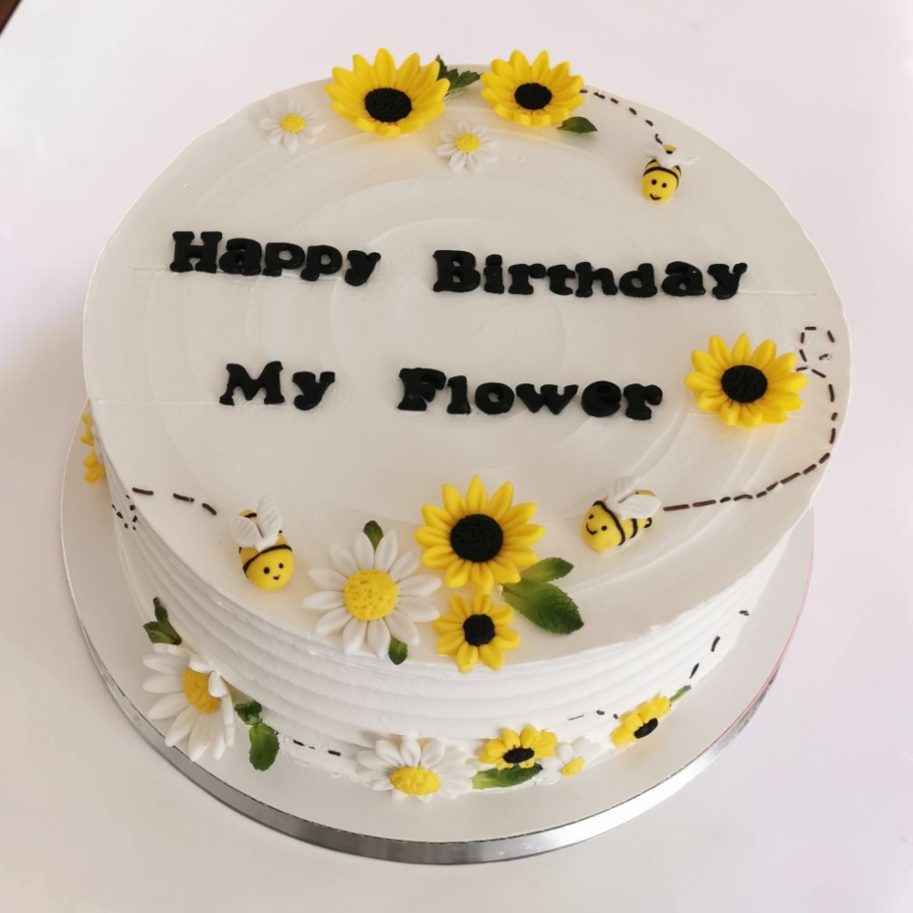 Honeybee Cake - Image 5