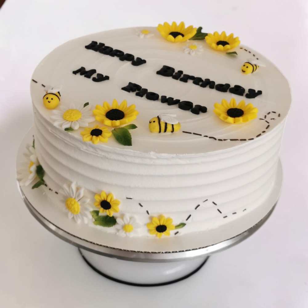 Honeybee Cake - Image 4